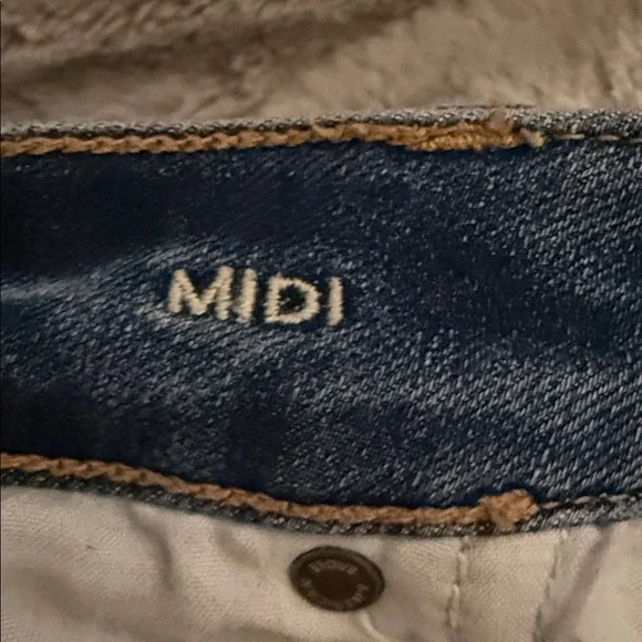 American Eagle Shorts - Picture 5 of 5